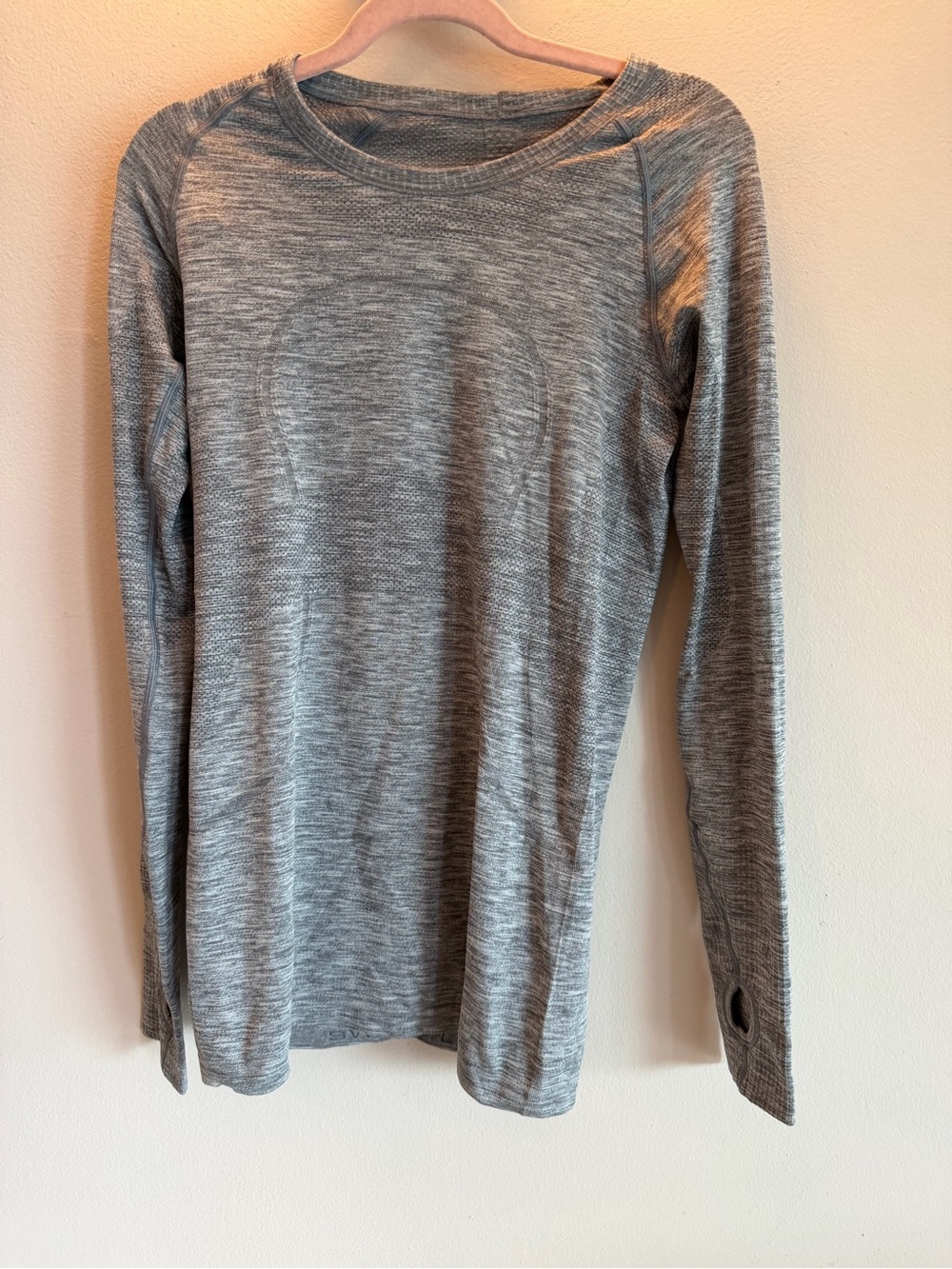 Lululemon Swiftly Tech Long Sleeve Shirt Heathered Slate Gray size 6